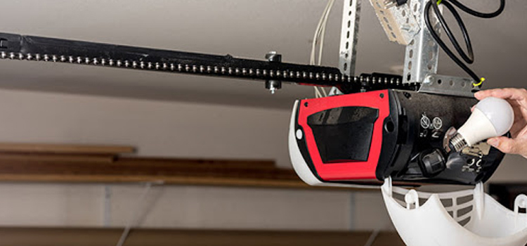 automatic garage door opener repair in Lake Magdalene